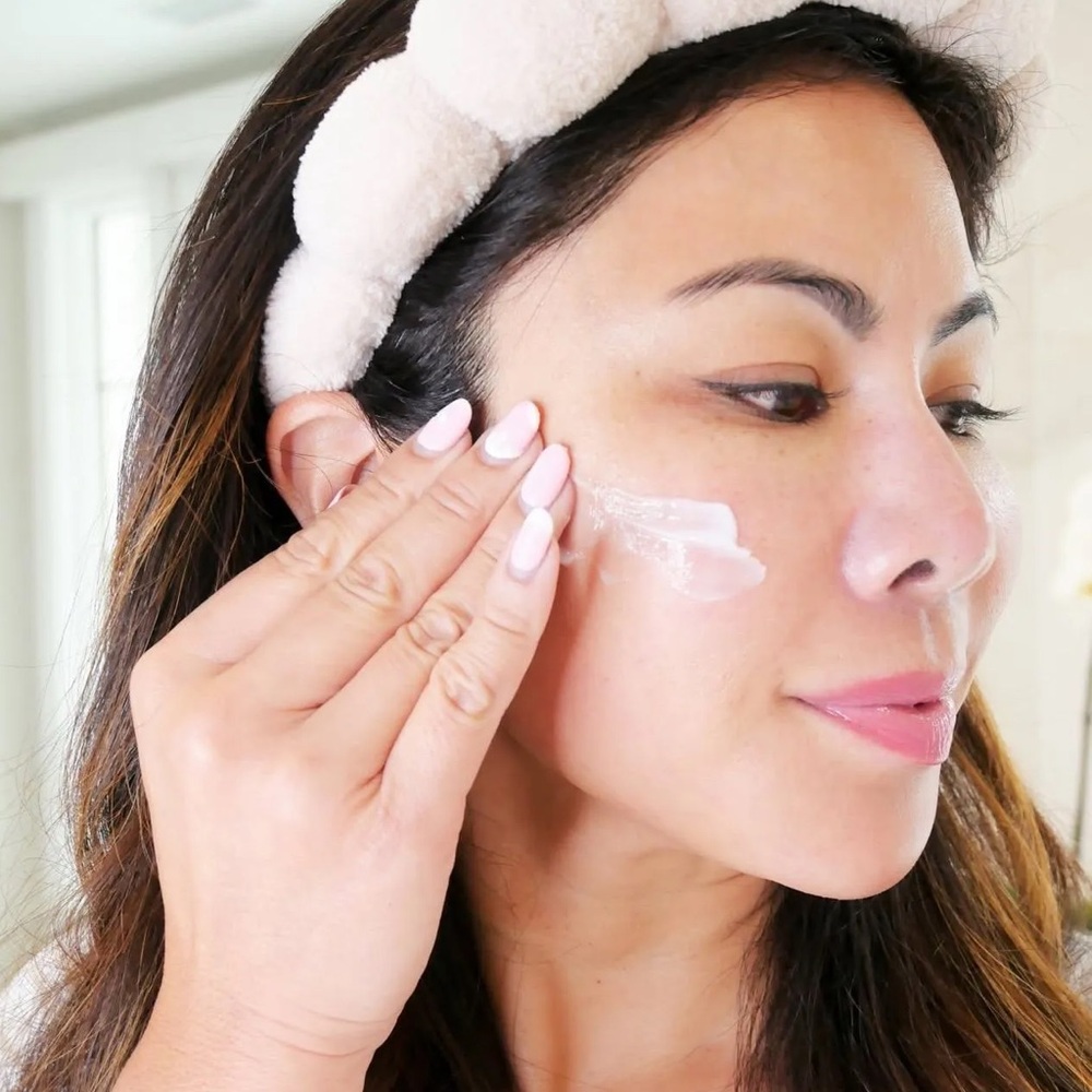 Manna Kadar | Vitamin C & Collagen Eye Cream | MSRP $32 | Full Size: 50ml